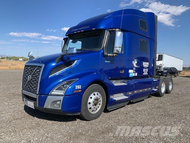Volvo VNL 中古トラクターヘッド | トレーラーヘッド