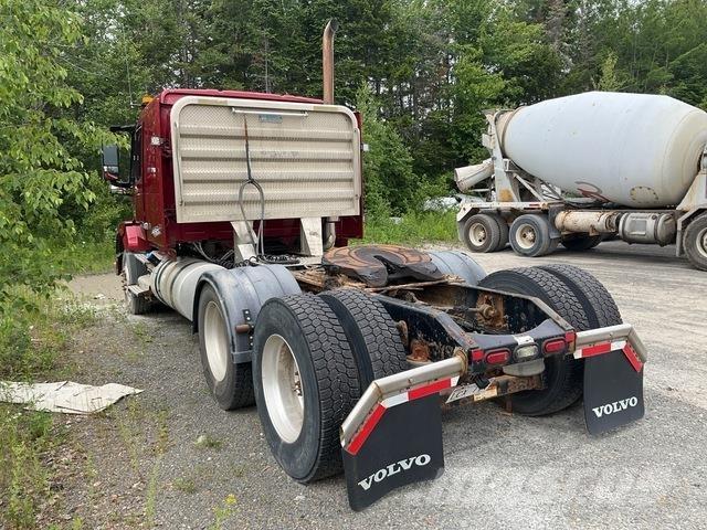 Volvo VNL 中古トラクターヘッド | トレーラーヘッド