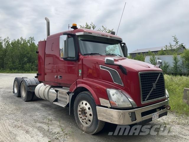 Volvo VNL 中古トラクターヘッド | トレーラーヘッド