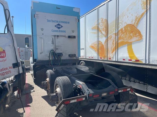 Volvo VNL 中古トラクターヘッド | トレーラーヘッド