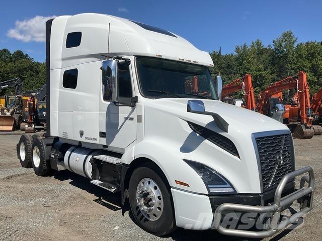 Volvo VNL760 中古トラクターヘッド | トレーラーヘッド