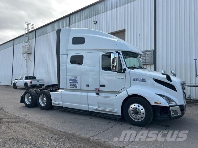Volvo VNL760 中古トラクターヘッド | トレーラーヘッド