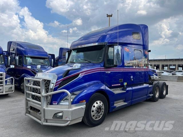 Volvo VNL760 中古トラクターヘッド | トレーラーヘッド