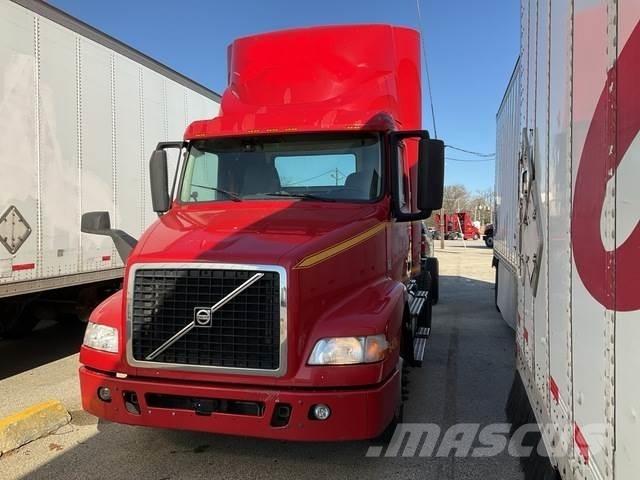 Volvo VNM42T 中古トラクターヘッド | トレーラーヘッド