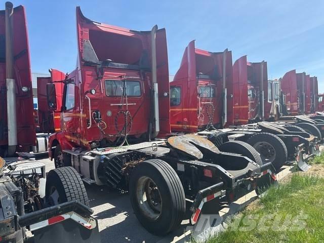 Volvo VNM42T 中古トラクターヘッド | トレーラーヘッド