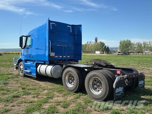 Volvo VNR 中古トラクターヘッド | トレーラーヘッド