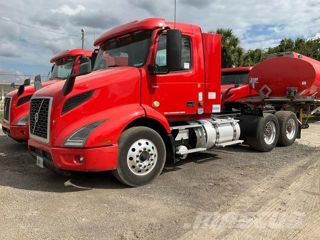 Volvo VNR 中古トラクターヘッド | トレーラーヘッド