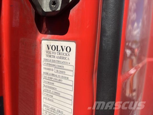 Volvo VNR 中古トラクターヘッド | トレーラーヘッド