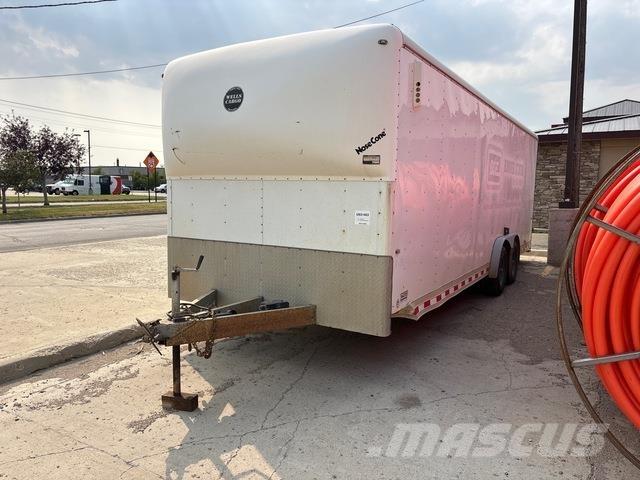 Wells Cargo  ボックスボディートレーラー