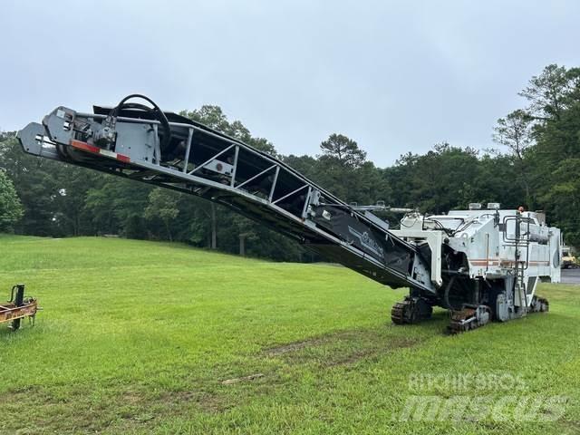 Wirtgen W1900 アスファルトコールドミリングマシーン