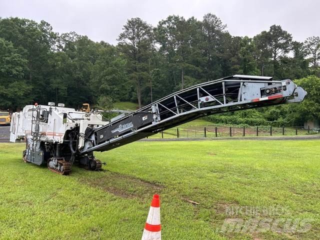 Wirtgen W1900 アスファルトコールドミリングマシーン
