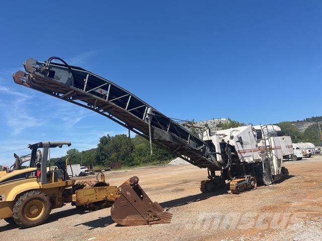Wirtgen W2000 アスファルトコールドミリングマシーン