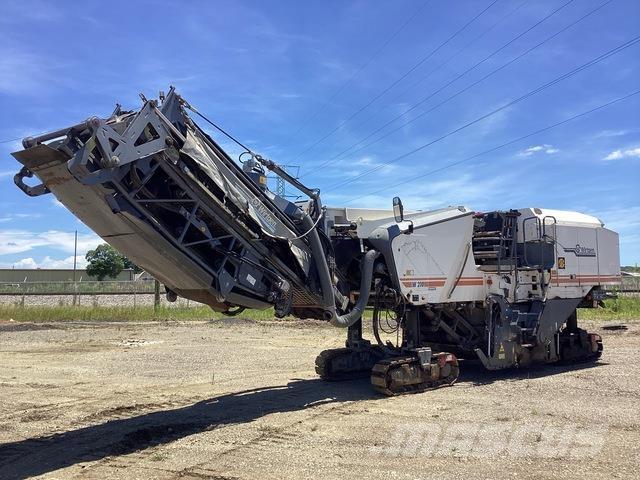 Wirtgen W210 アスファルトコールドミリングマシーン
