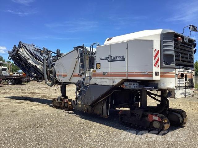 Wirtgen W210 アスファルトコールドミリングマシーン