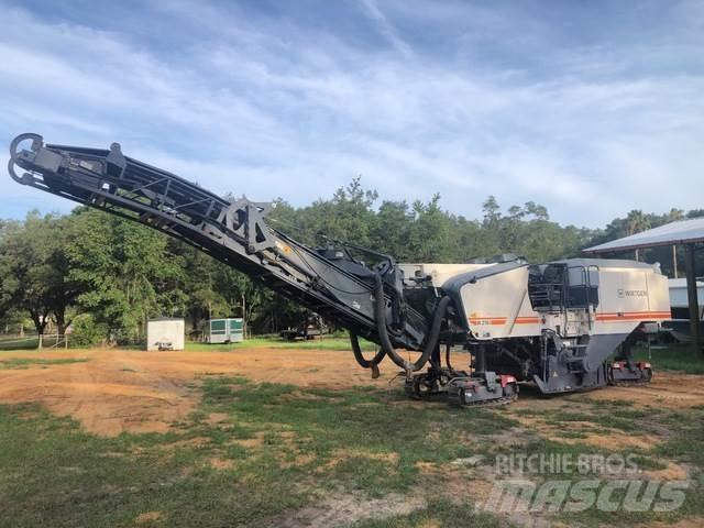 Wirtgen W210i アスファルトコールドミリングマシーン