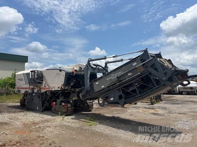 Wirtgen W220 アスファルトコールドミリングマシーン