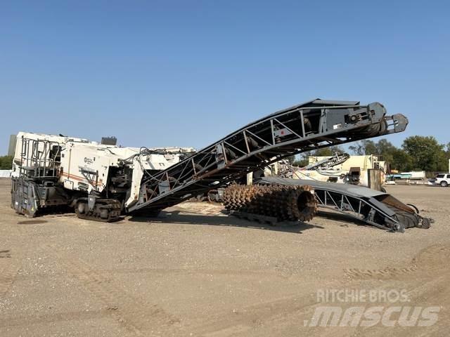 Wirtgen W2200 アスファルトコールドミリングマシーン