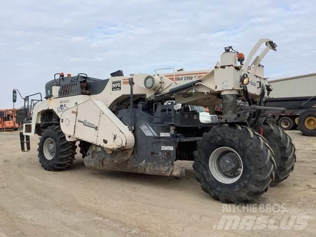 Wirtgen WR2000 ソイルコンパクター