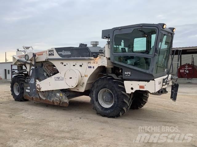 Wirtgen WR2000 ソイルコンパクター