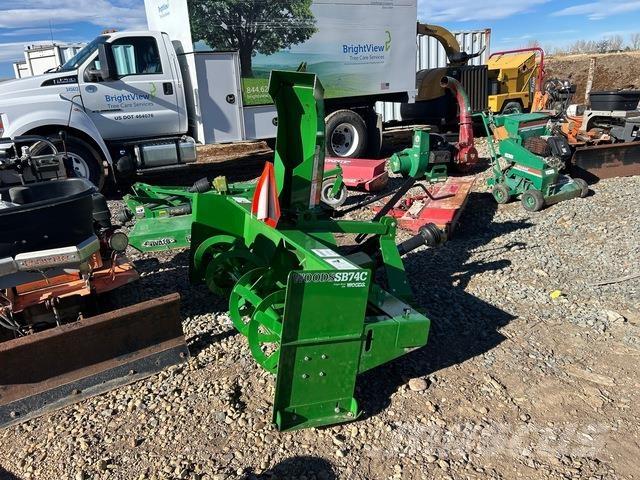 Woods SB74C 除雪機