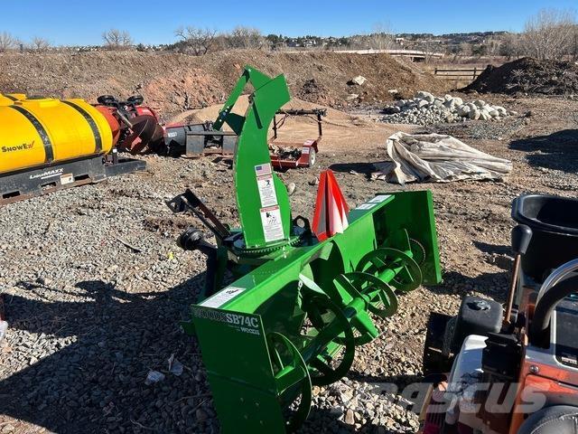 Woods SB74C 除雪機