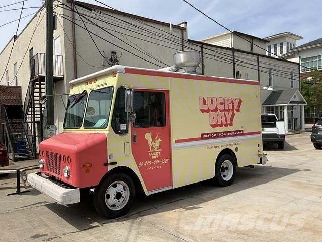 Workhorse P42 飲料運送車両