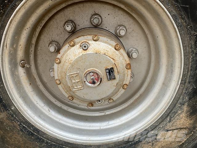 XCMG GTBZ32S ブームリフト　直伸型