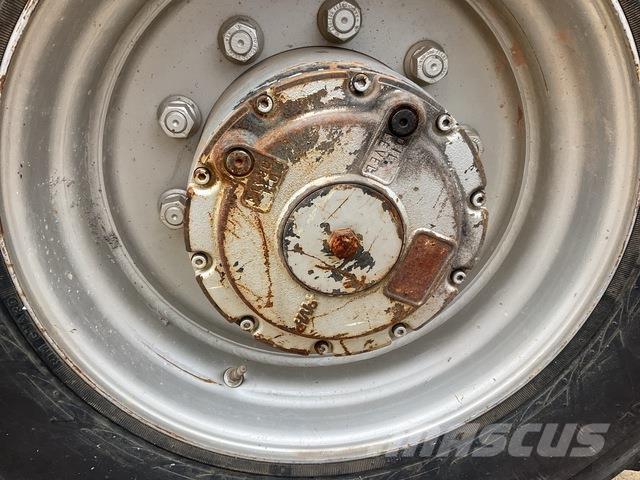 XCMG GTBZ32S ブームリフト　直伸型