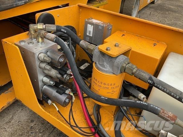 XCMG GTJZ1012 シザースリフト