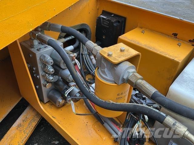 XCMG GTJZ1012 シザースリフト