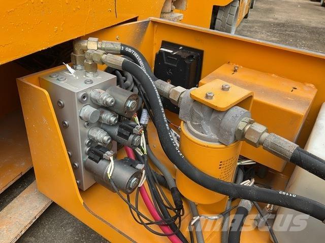 XCMG GTJZ1212 シザースリフト