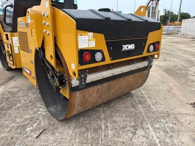 XCMG XD83 タンデムローラ