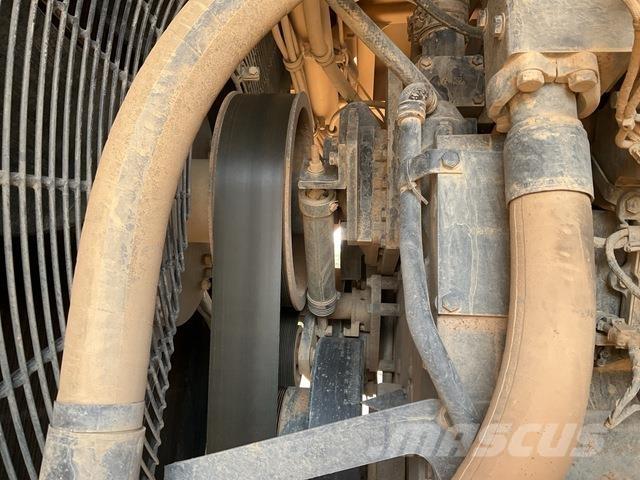 XCMG XDR100 アーティキュレート式ダンプトラック