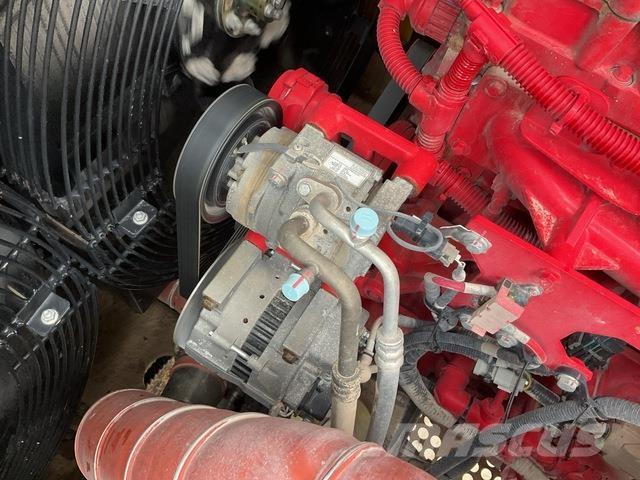 XCMG XE700GK 大型油圧ショベル12t以上（パワーショベル・ユンボ）