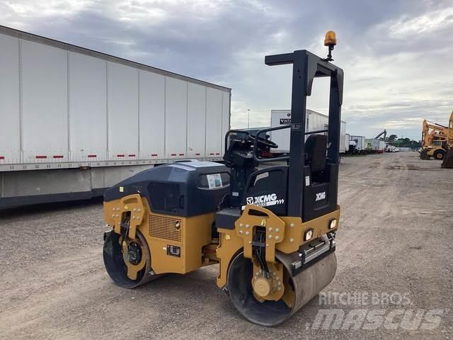 XCMG XMR303S タンデムローラ