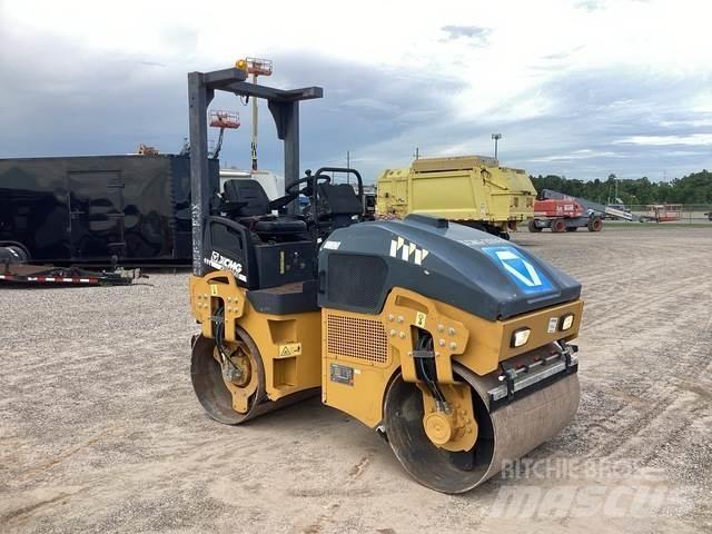 XCMG XMR303S タンデムローラ