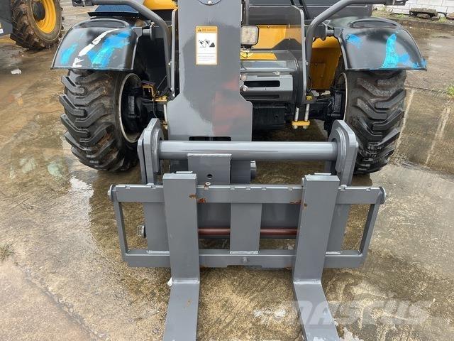 XCMG XT2506E テレスコーピックハンドラー