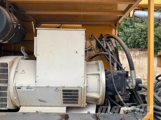 XCMG YZDZ100 建設機械 -　その他
