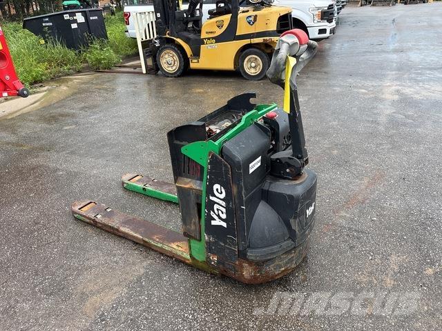 Yale MPB045VG ハンドパレットトラック