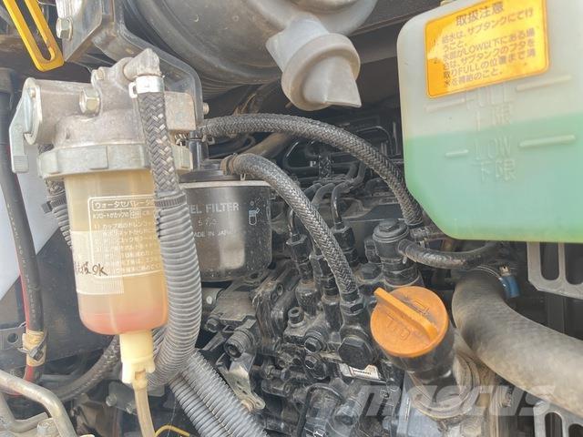 Yanmar B4-6A ミニ油圧ショベル 7t以下（ミニユンボ・ミニディガー）