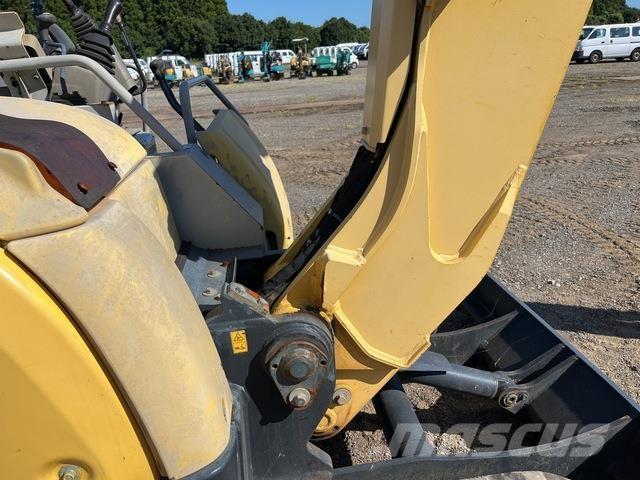 Yanmar B6-6A ミニ油圧ショベル 7t以下（ミニユンボ・ミニディガー）