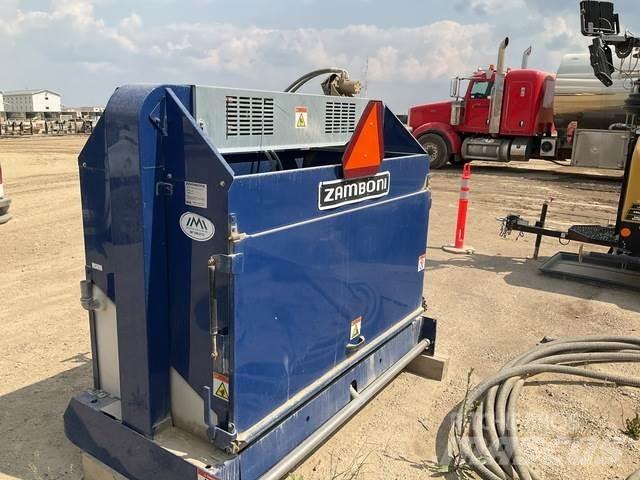 Zamboni 200 その他道路と除雪の機械