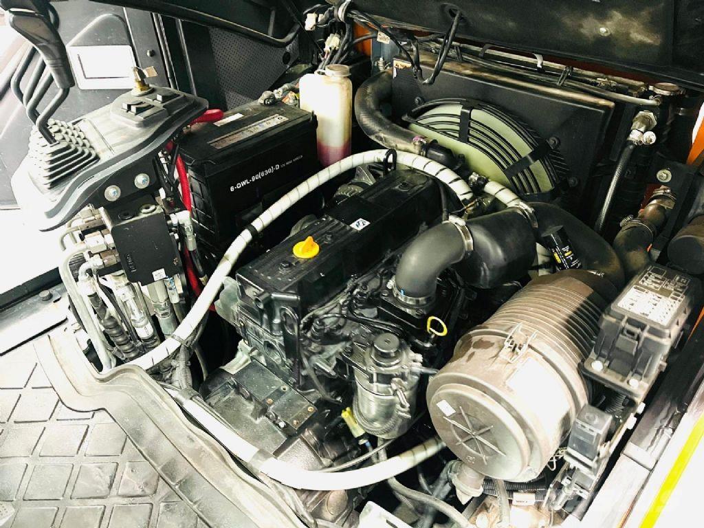 Doosan D30S-7 ディーゼル・軽油