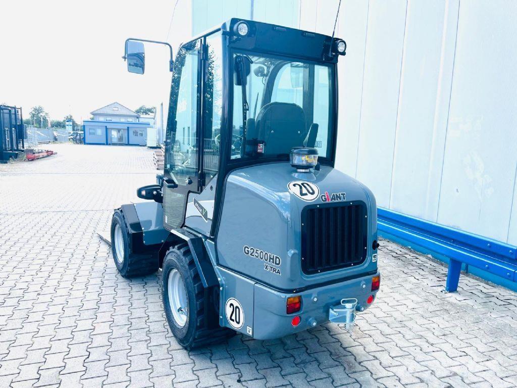 GiANT G2500 X-TRA HD ホイールローダー・タイヤショベル