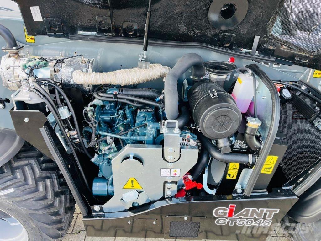 GiANT GT5048 テレスコーピックハンドラー
