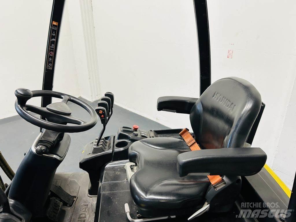Hyundai 15BT-9 バッテリーフォークリフト