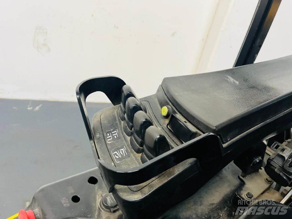 Hyundai 18BT-9 バッテリーフォークリフト