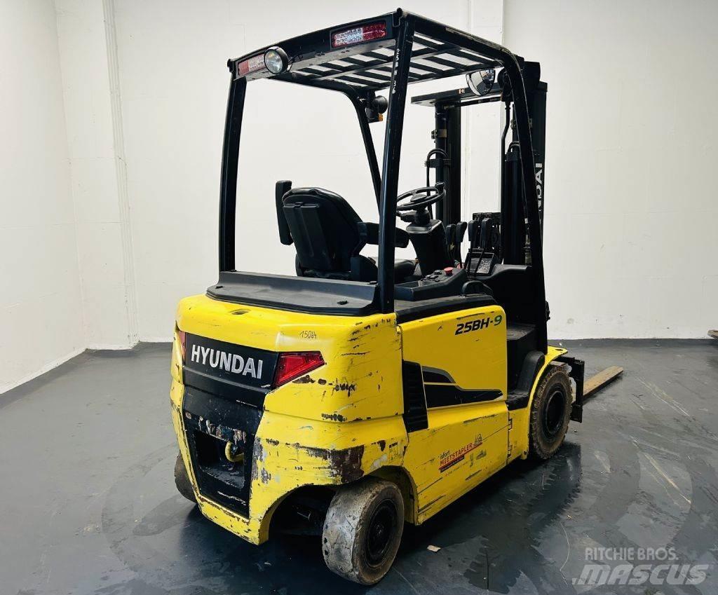 Hyundai 25BH-9 バッテリーフォークリフト