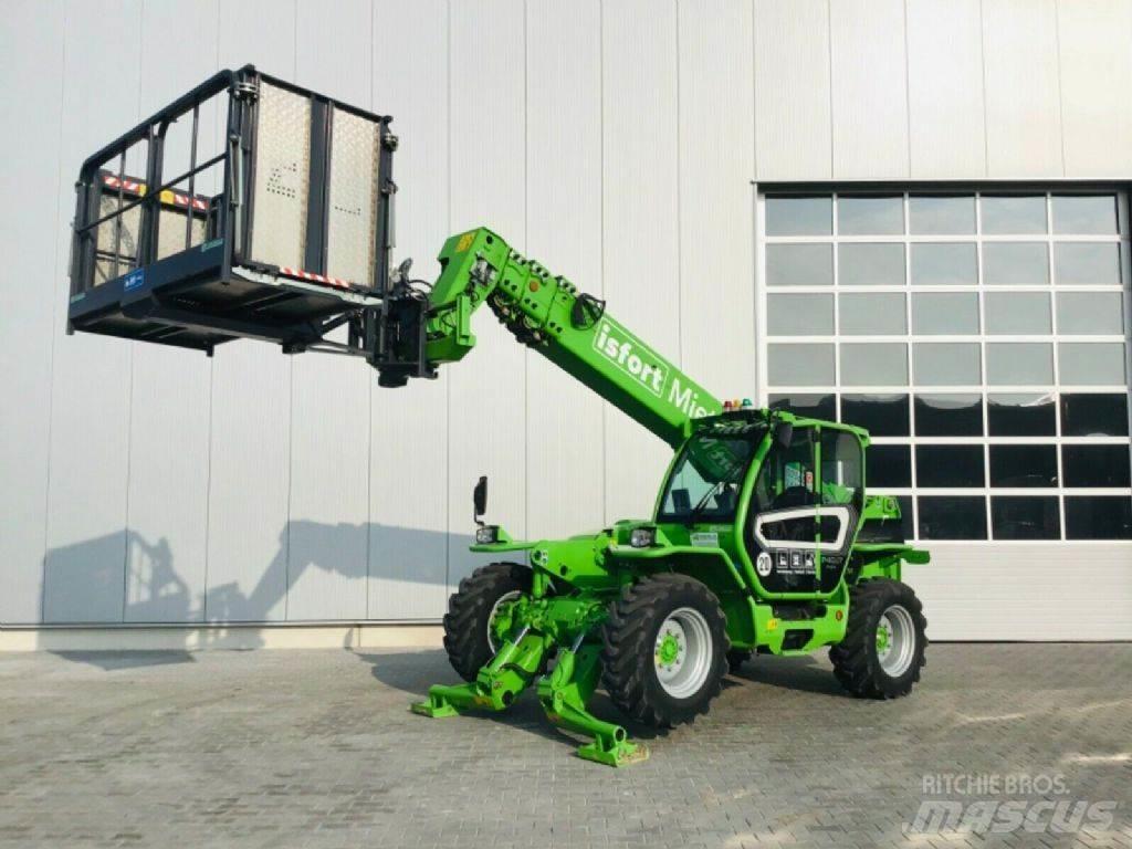 Merlo P40.17 Plus テレスコーピックハンドラー