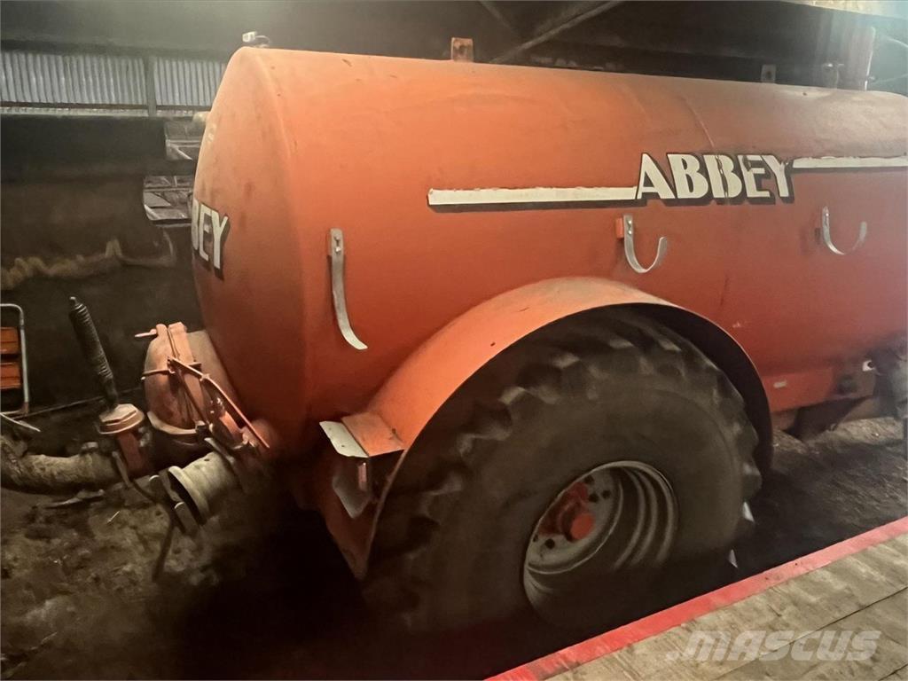 Abbey 2000VT 肥料散布機